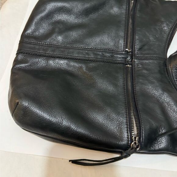 Margot hobo Genuine Black Leather shoulder bag - Picture 6 of 12
